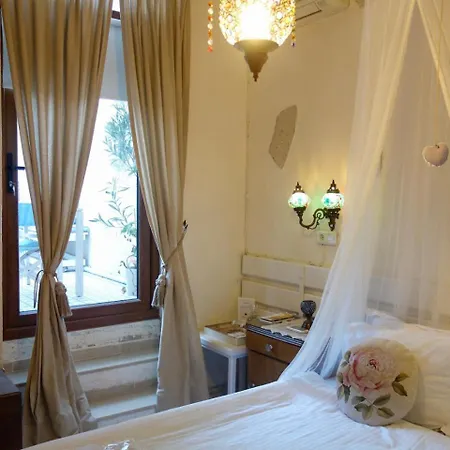 Hotel Peri Art 2*